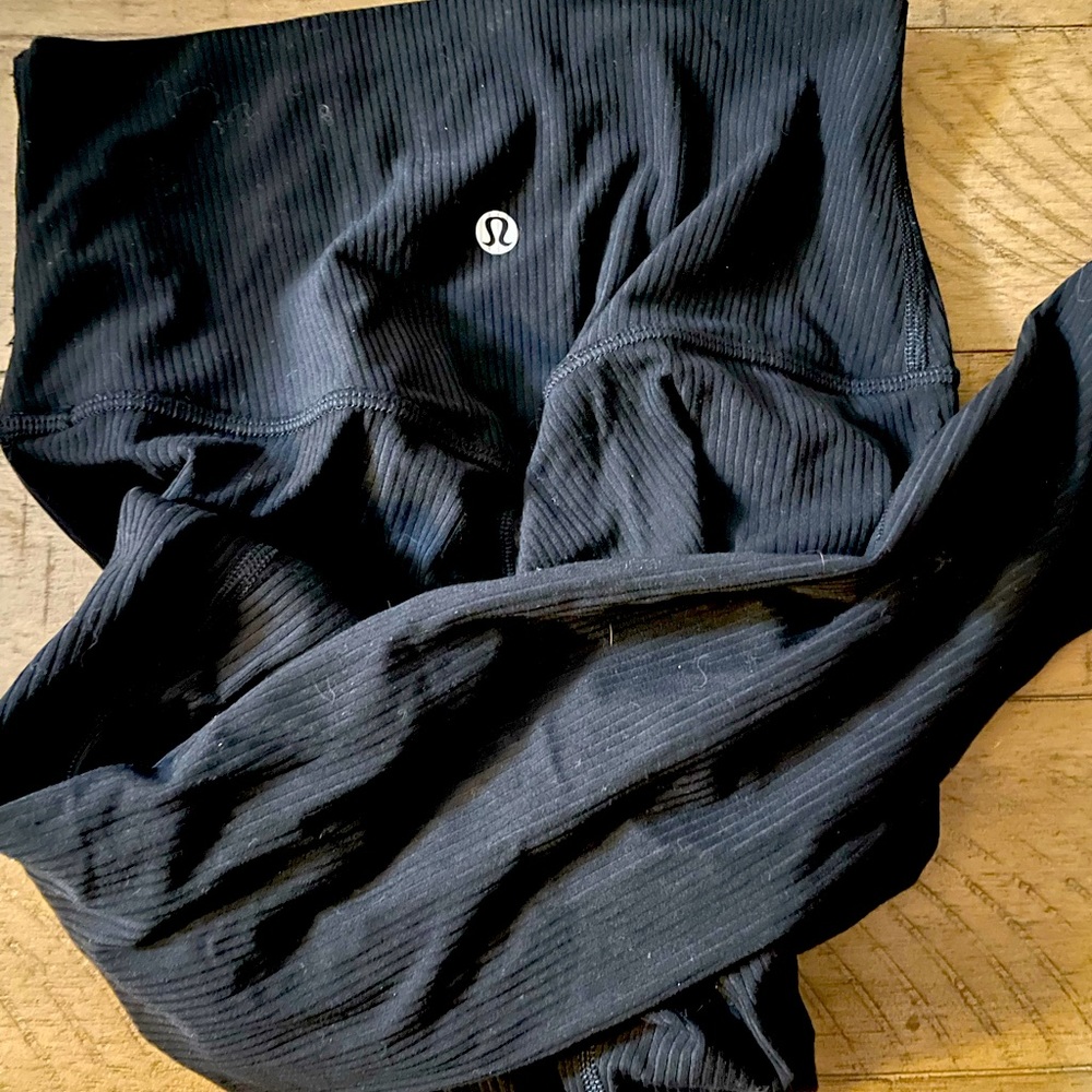 Lululemon ribbed align leggings 25”